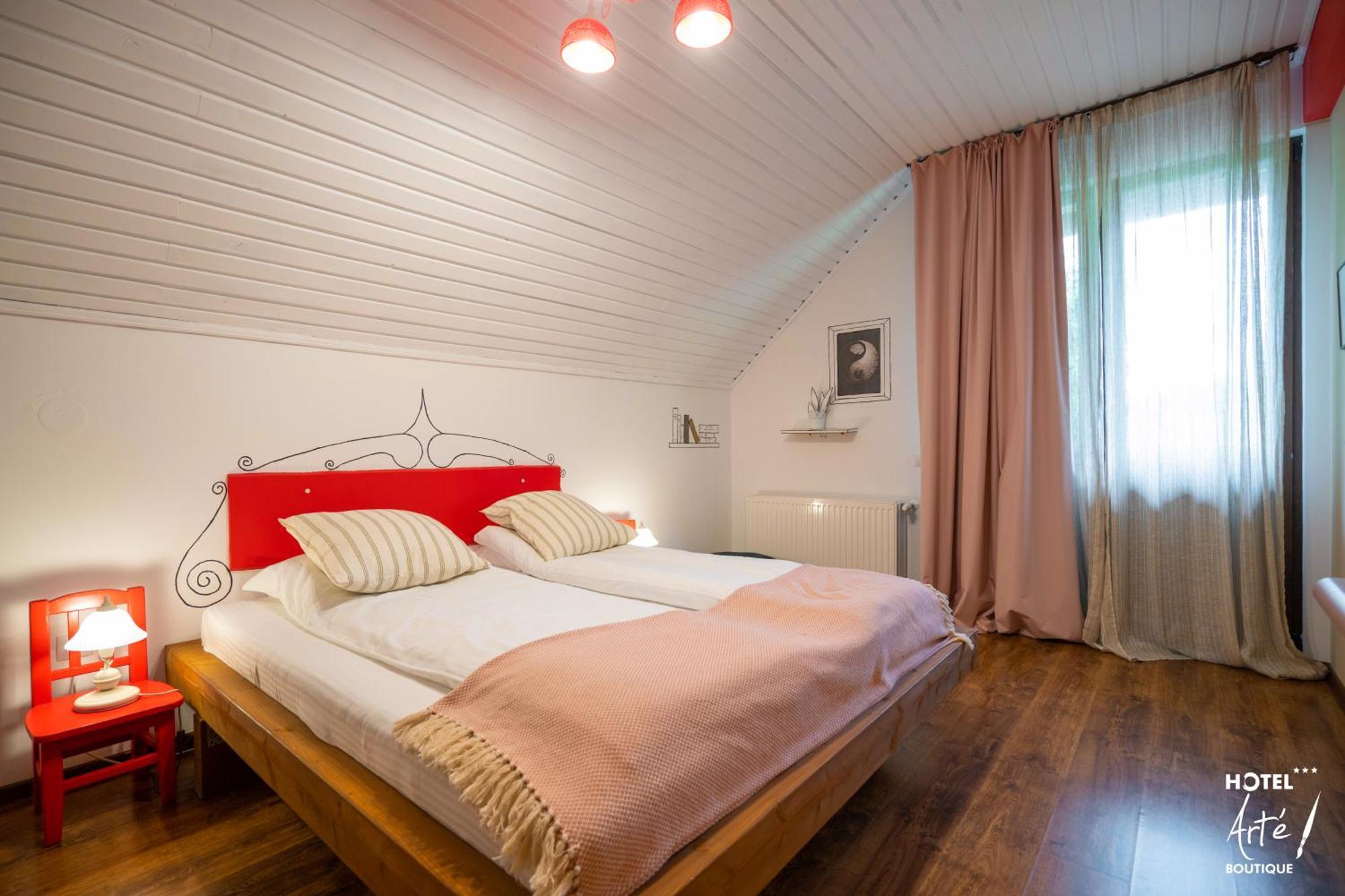 Art'E Boutique Rooms BaileTusnad Exterior foto