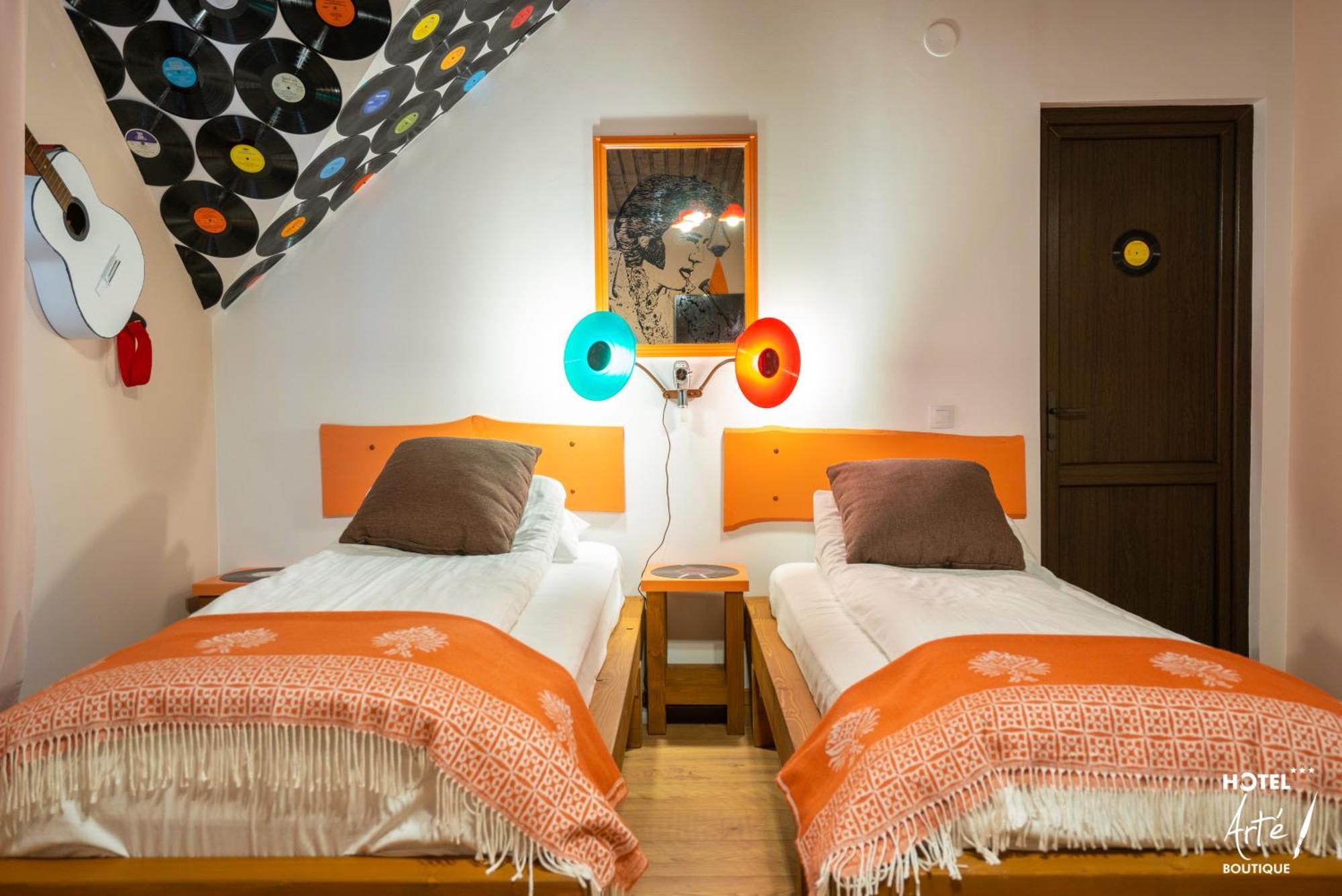 Art'E Boutique Rooms BaileTusnad Exterior foto