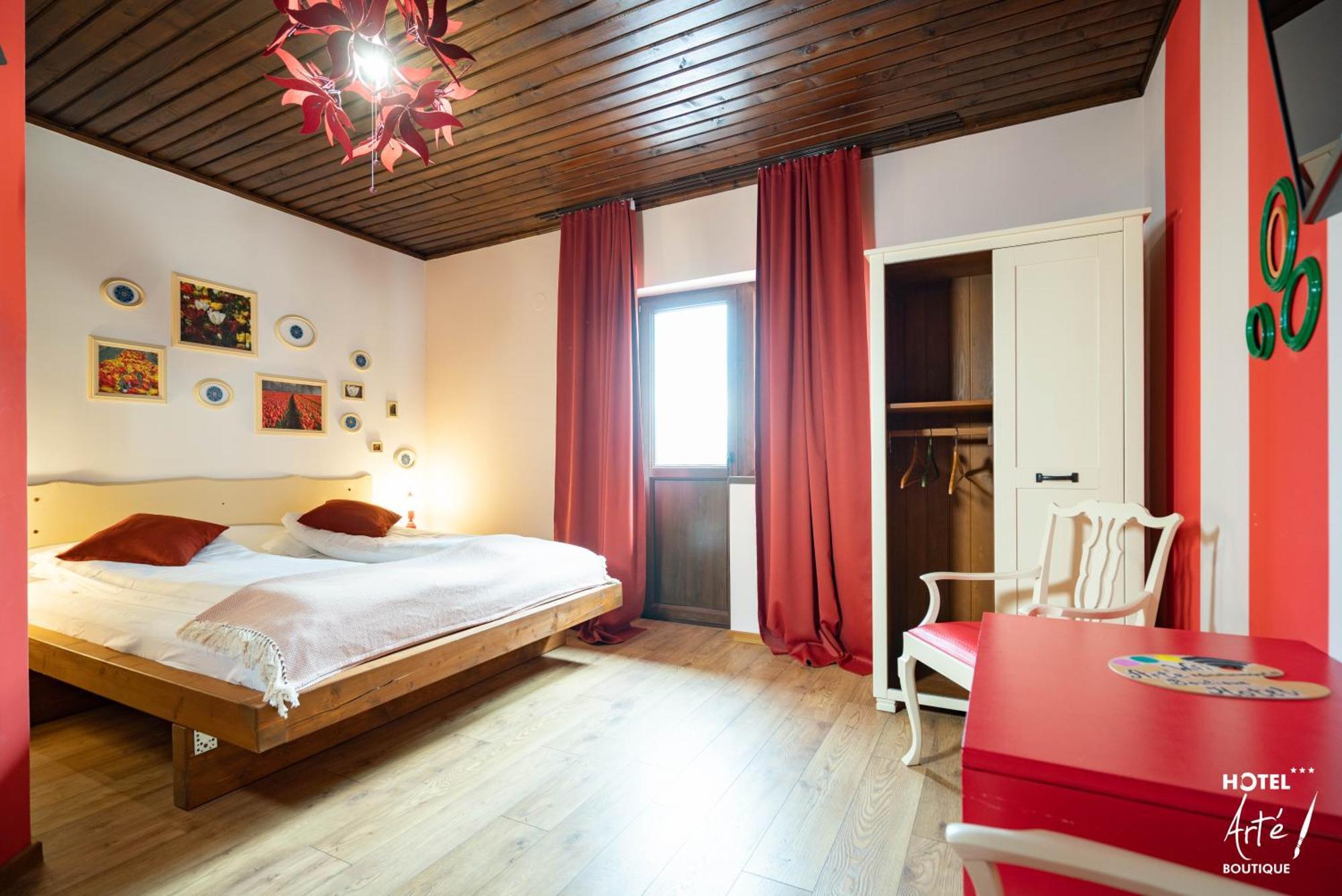 Art'E Boutique Rooms BaileTusnad Exterior foto